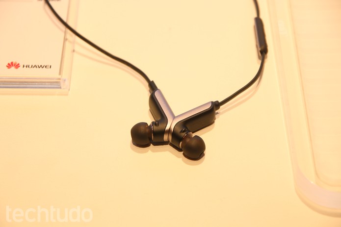 Huawei Talkband N1 (Foto: Fabrício Vitorino/TechTudo)